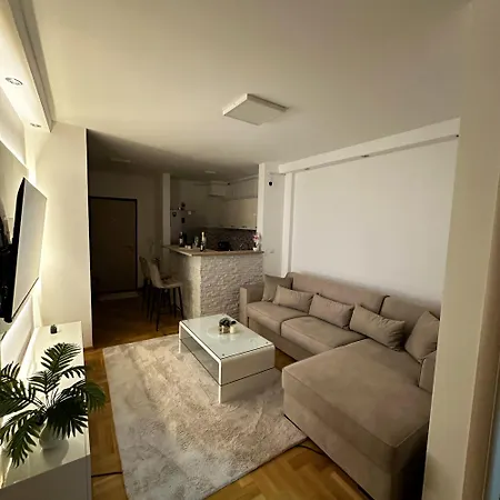 Cetral032 アパート *