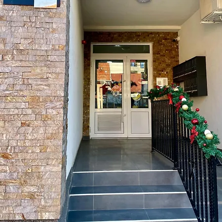 アパート Cetral032 Čačak